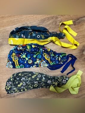 Women’s Yellow-Accent Ponytail Scrub Cap - Floral, Space & Navy *middle has hole